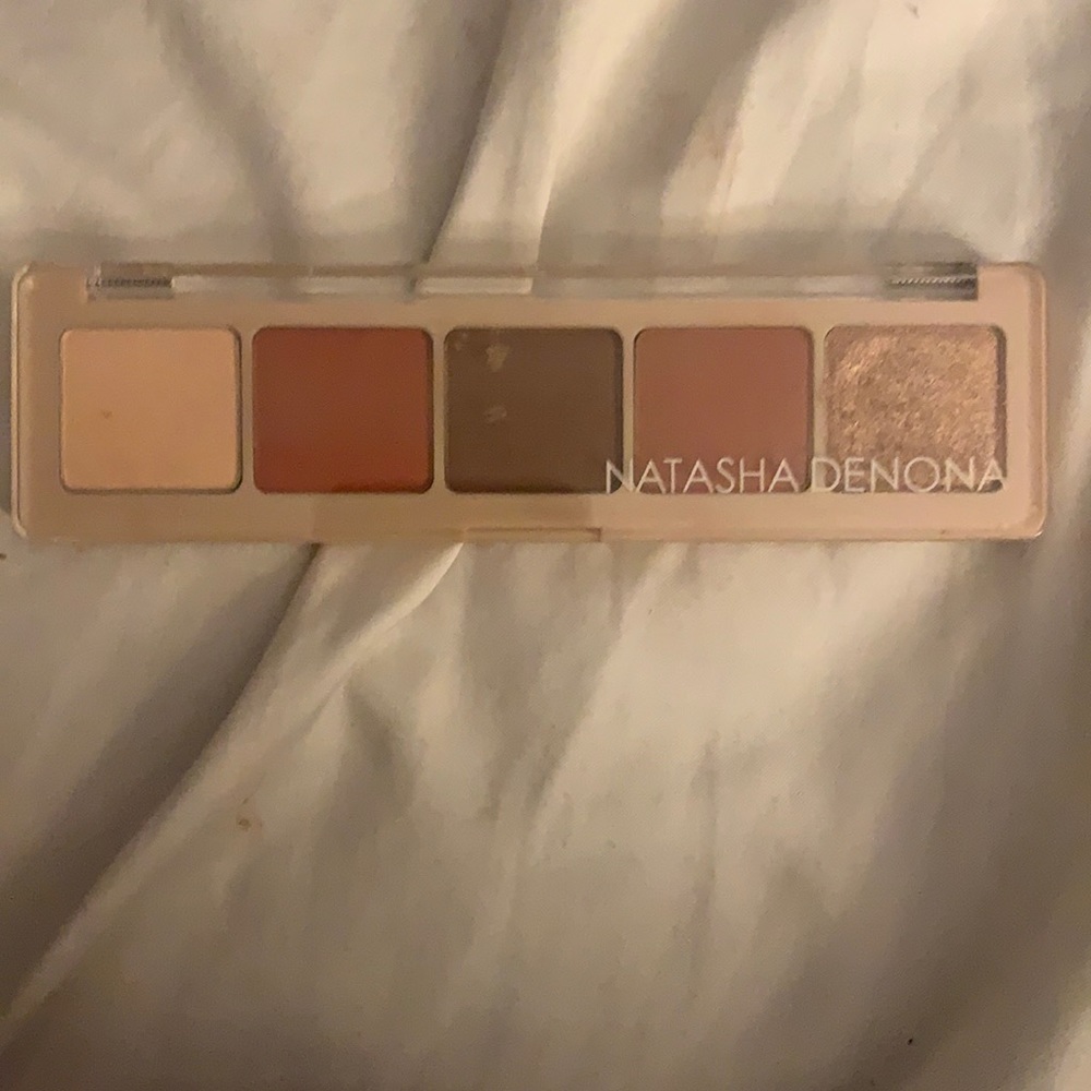 Natasha denona eyeshadow pallet